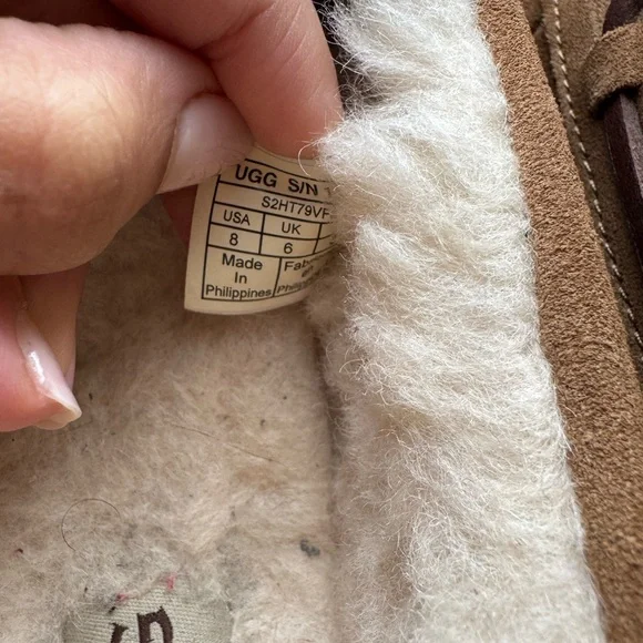 Ugg Dakota Slipper - Size 8 - Picture 4 of 6